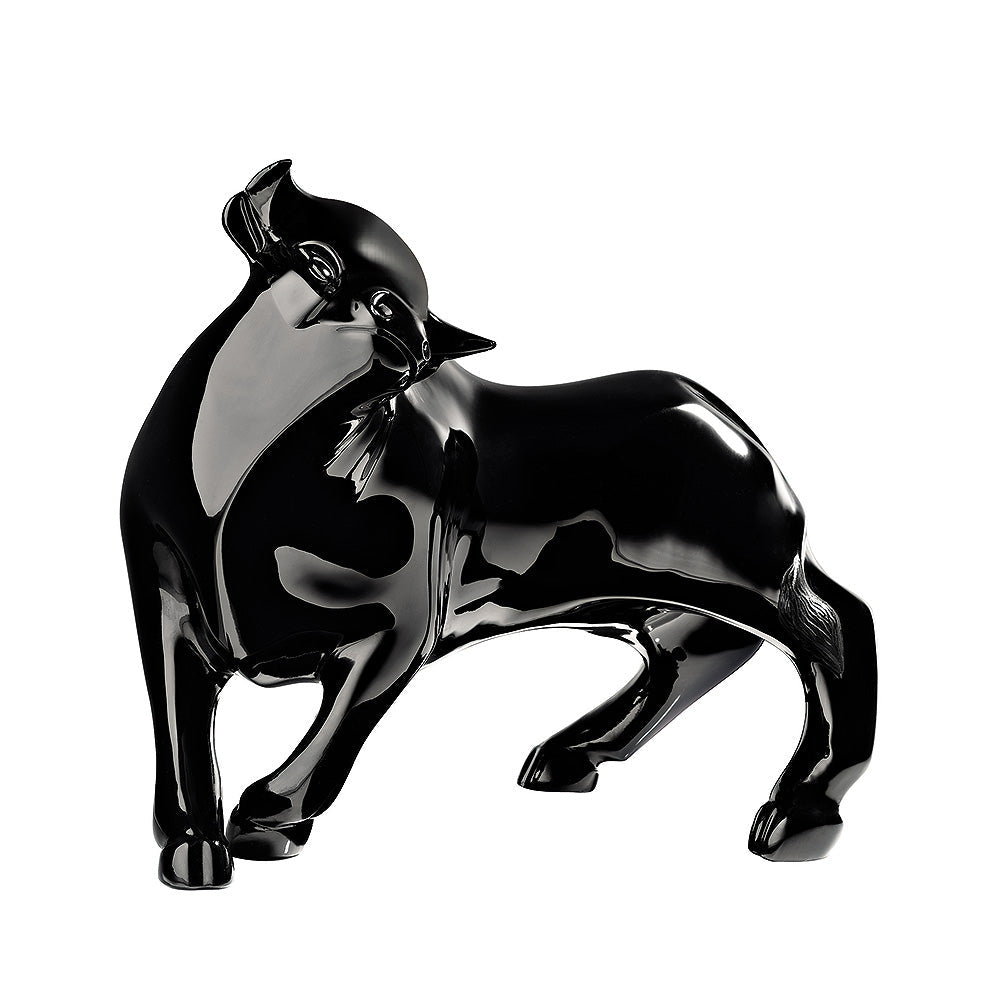 Vuelta Bull Sculpture