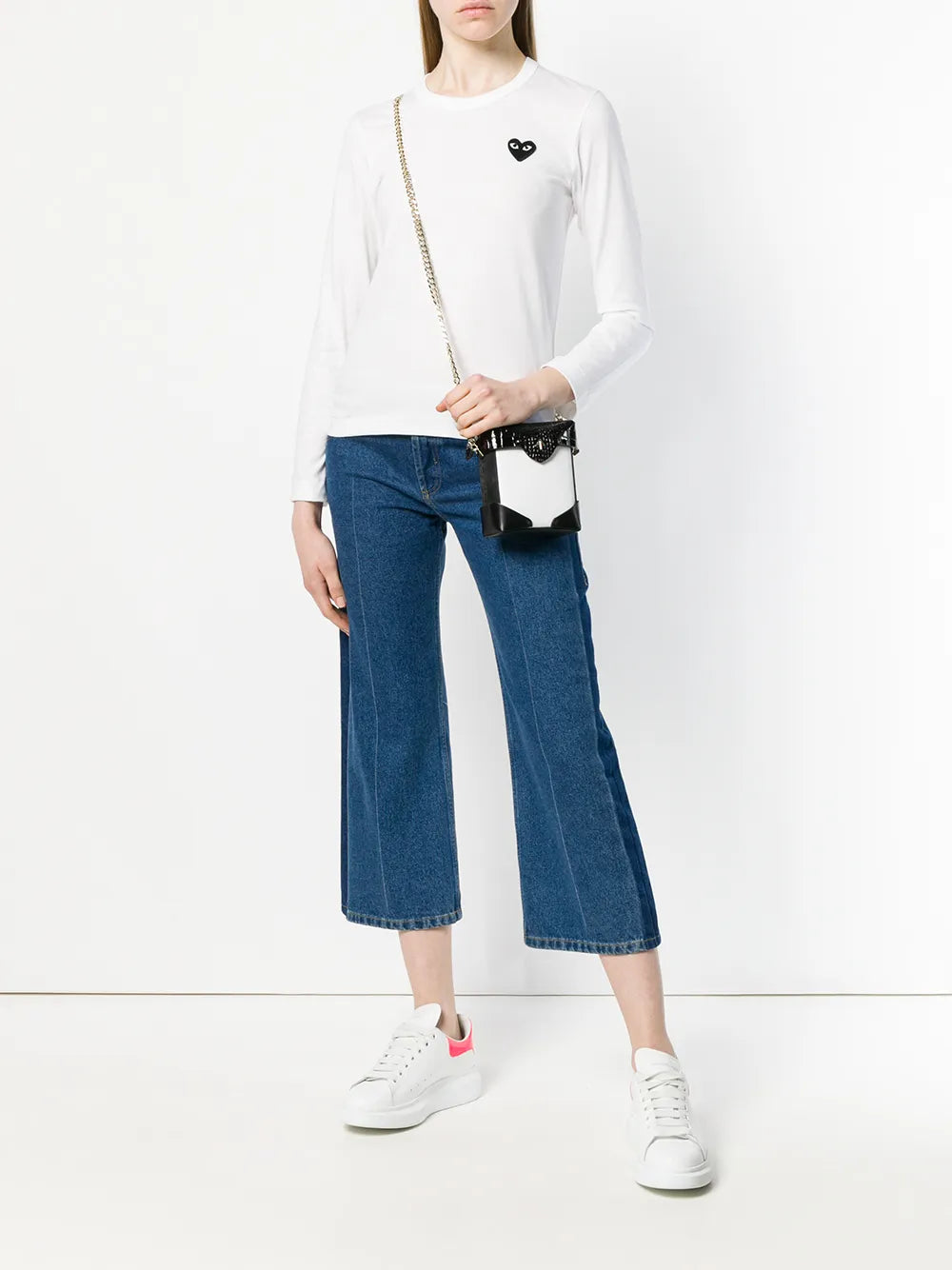Long Sleeves Embroidered Heart T-Shirt