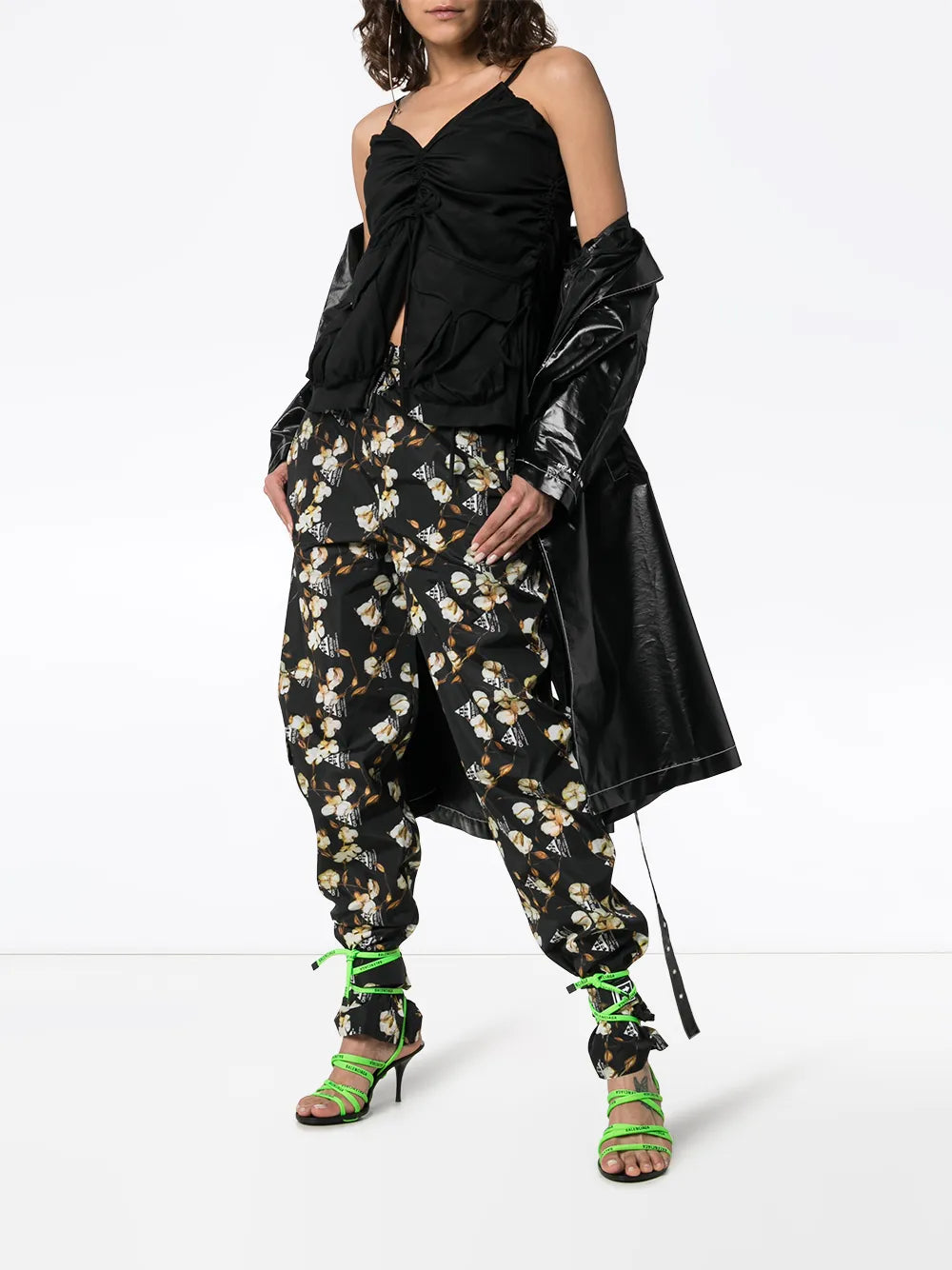 Floral Design Jogger Pants "Black"