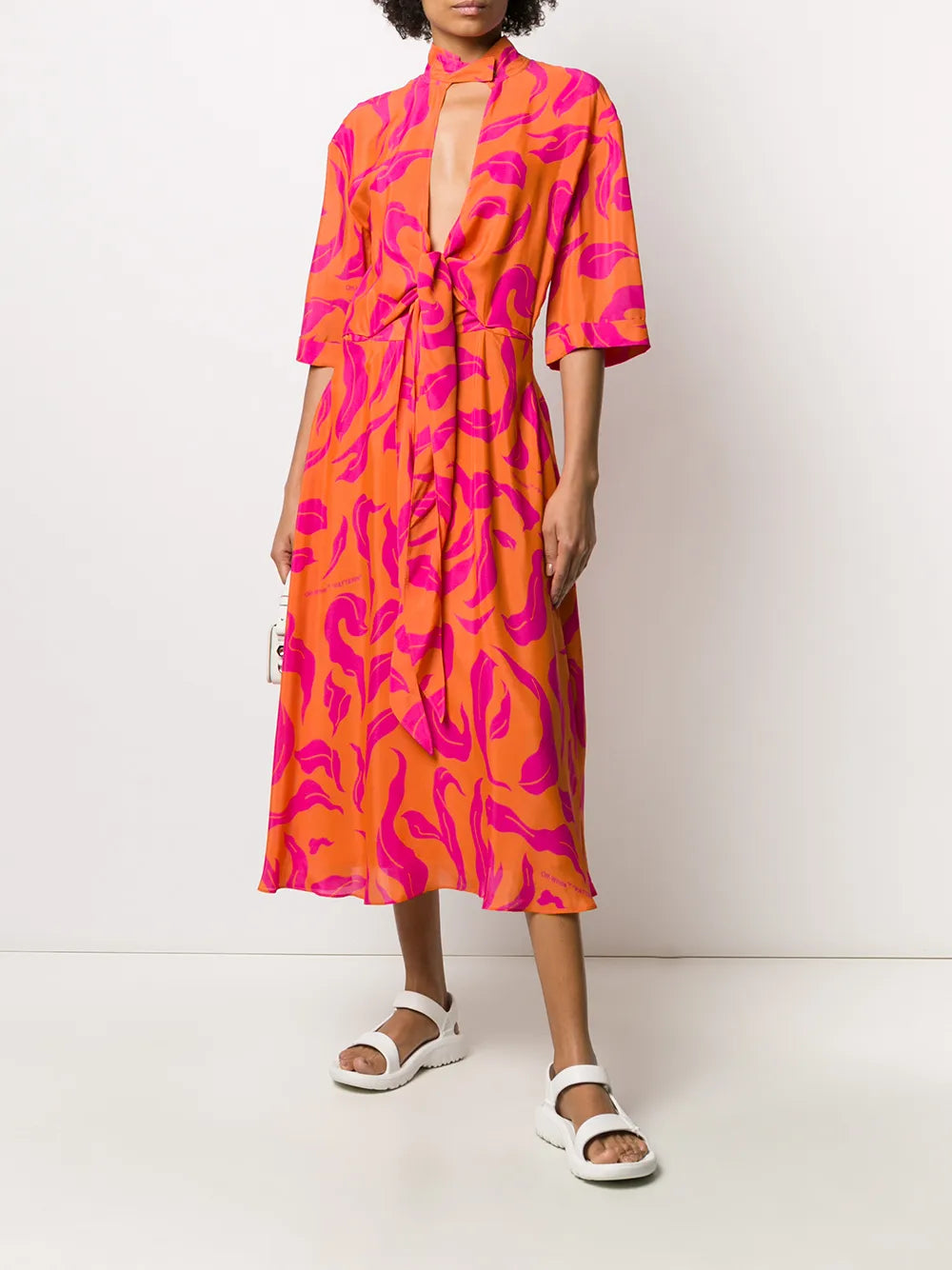 Leaf Print Plung Dress