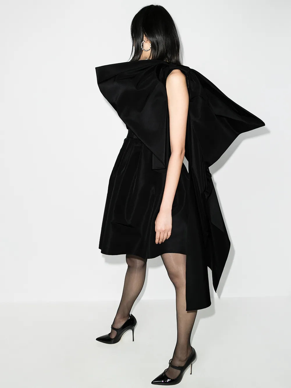 One Shoulder Bow Detail Mini Dress