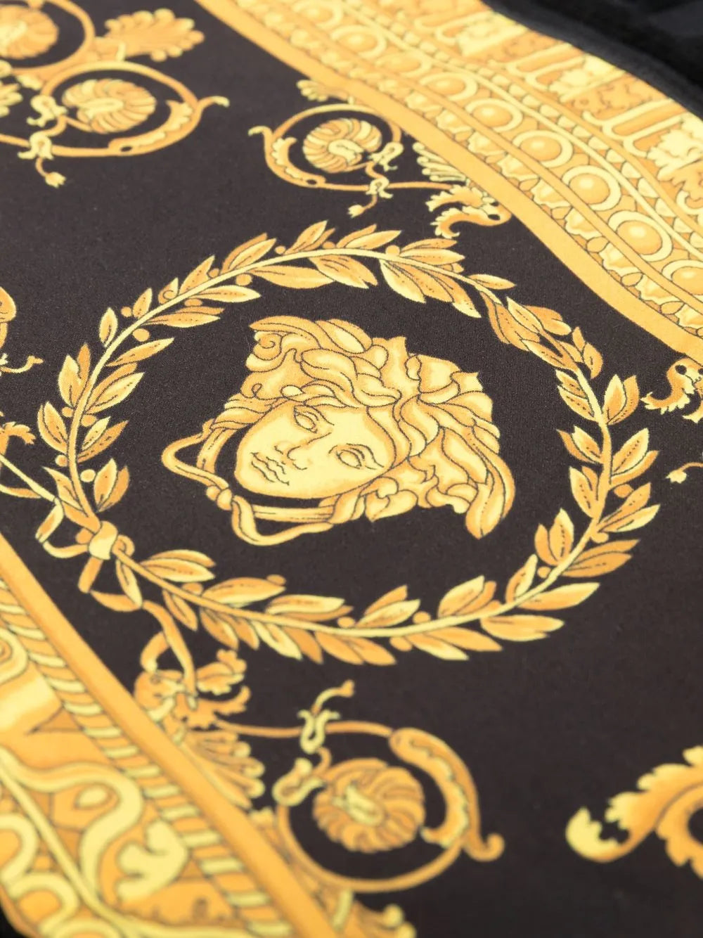 I ♡ Baroque Bath Towel