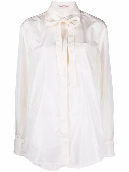 Long-Sleeve Button-Fastening Shirt