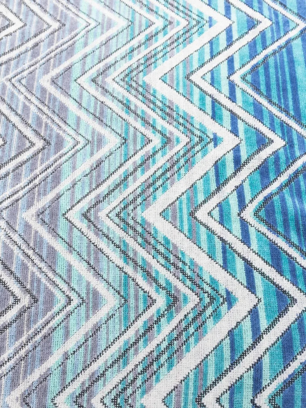 Tolomeo Zigzag Pattern Bath Towel