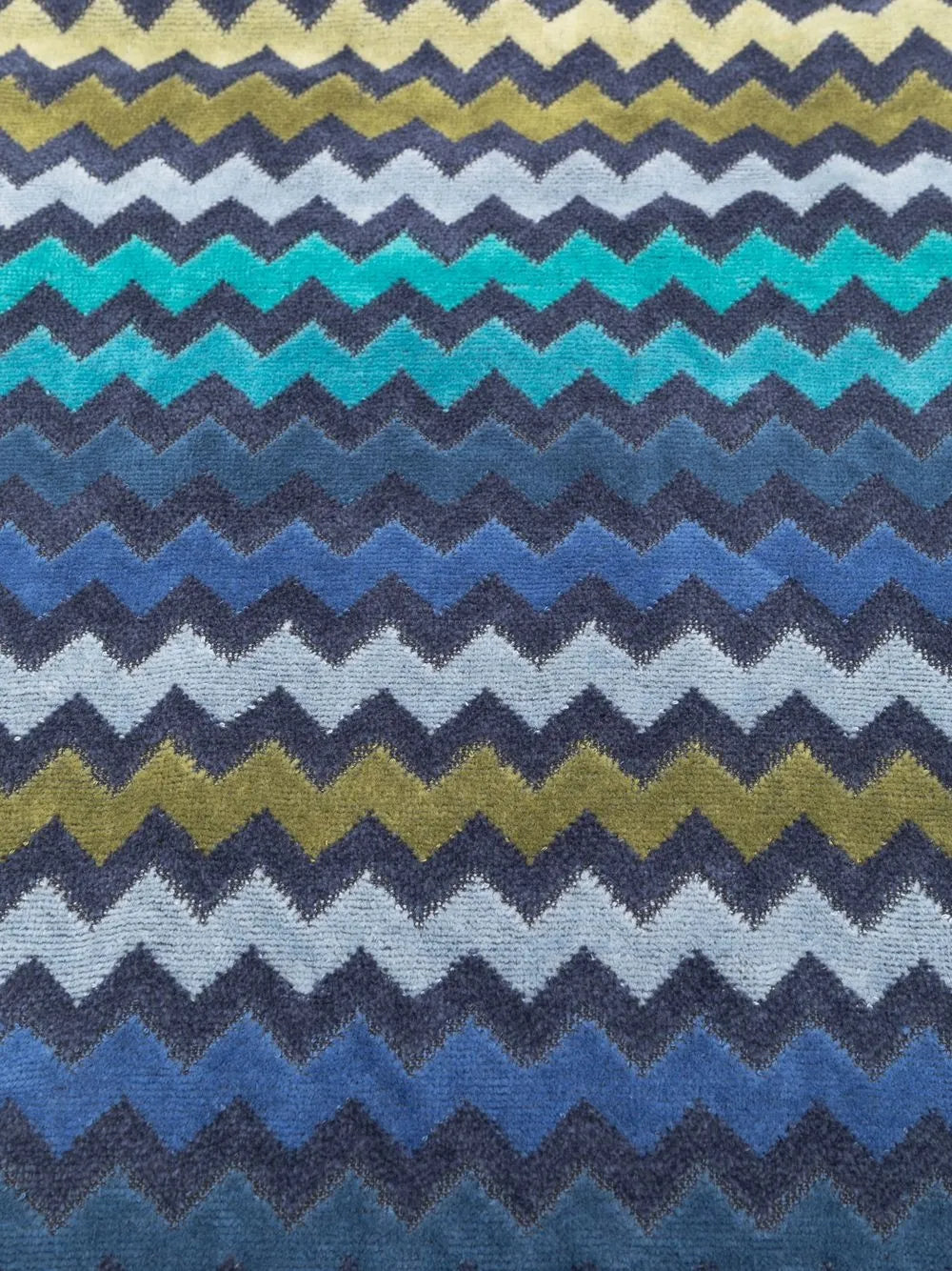 Warner Zigzag Pattern Bath Towel
