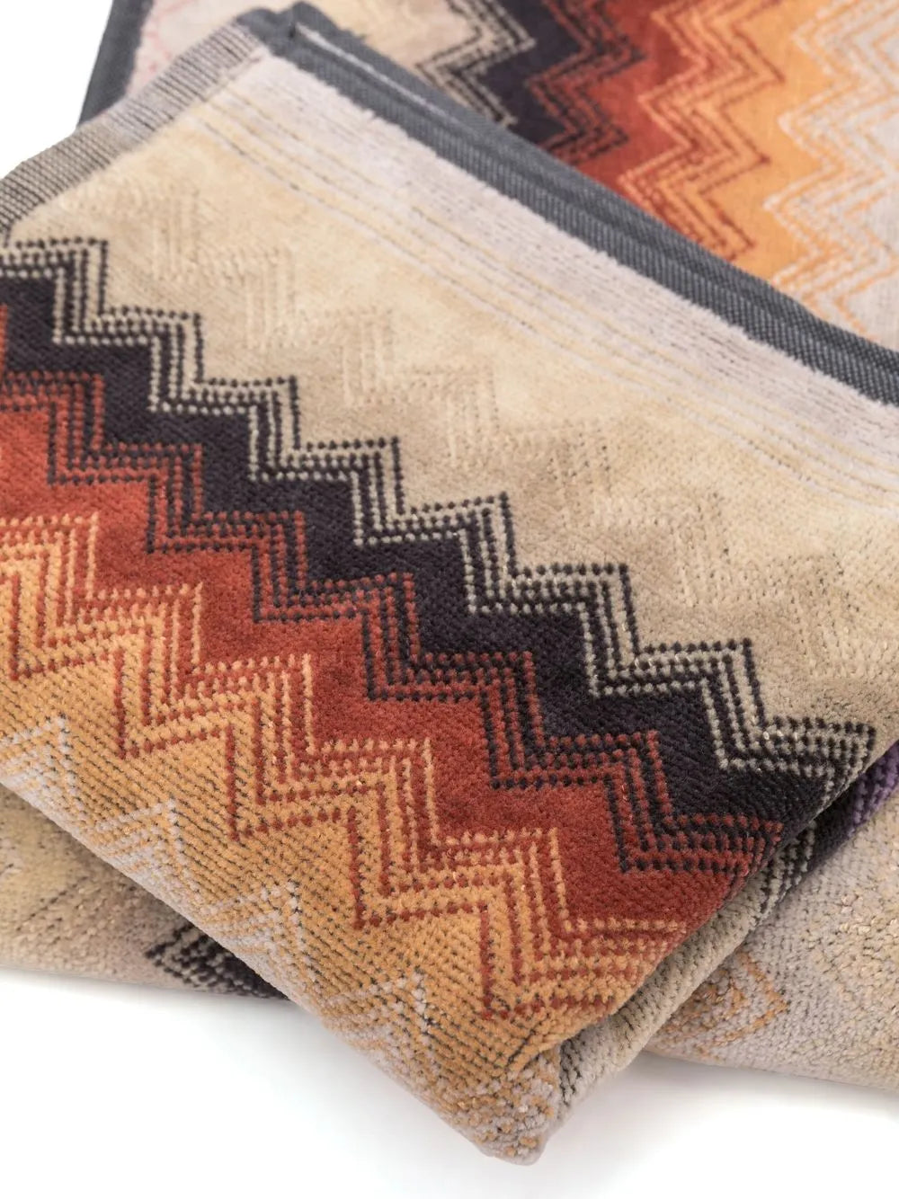 Byron Zigzag Pattern Bath Towel