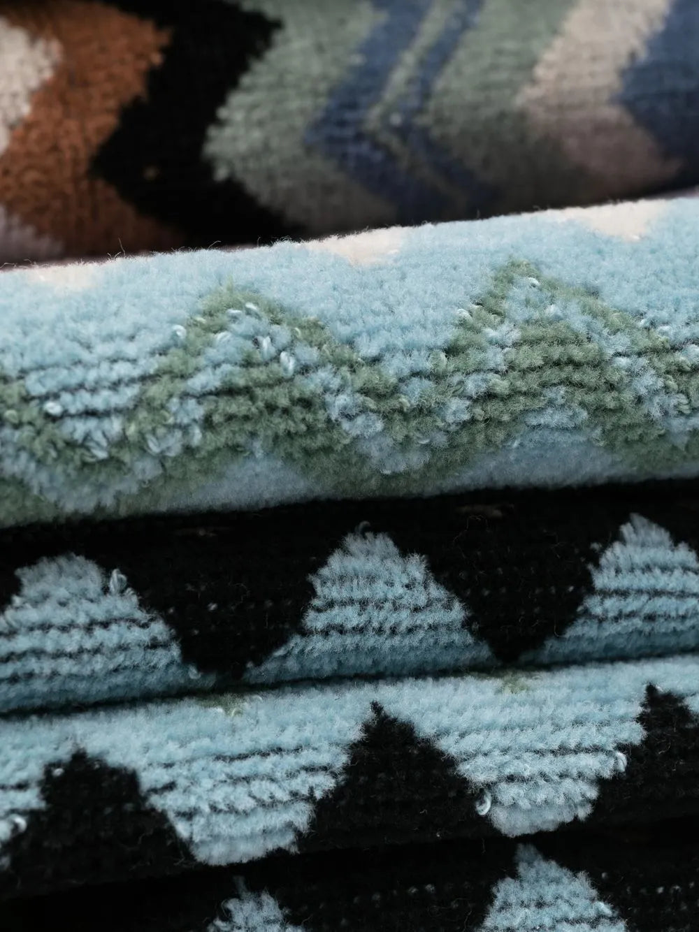 Adam Zig-Zag Print Towels (Set Of 5)