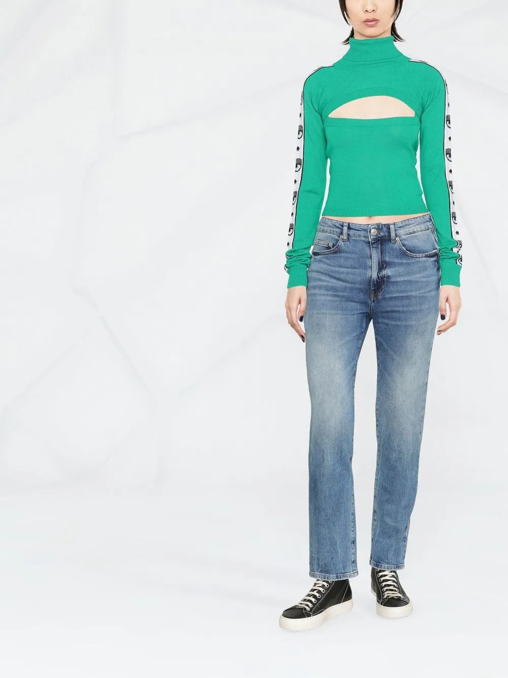 Logo-Patch Straight-Leg Jeans