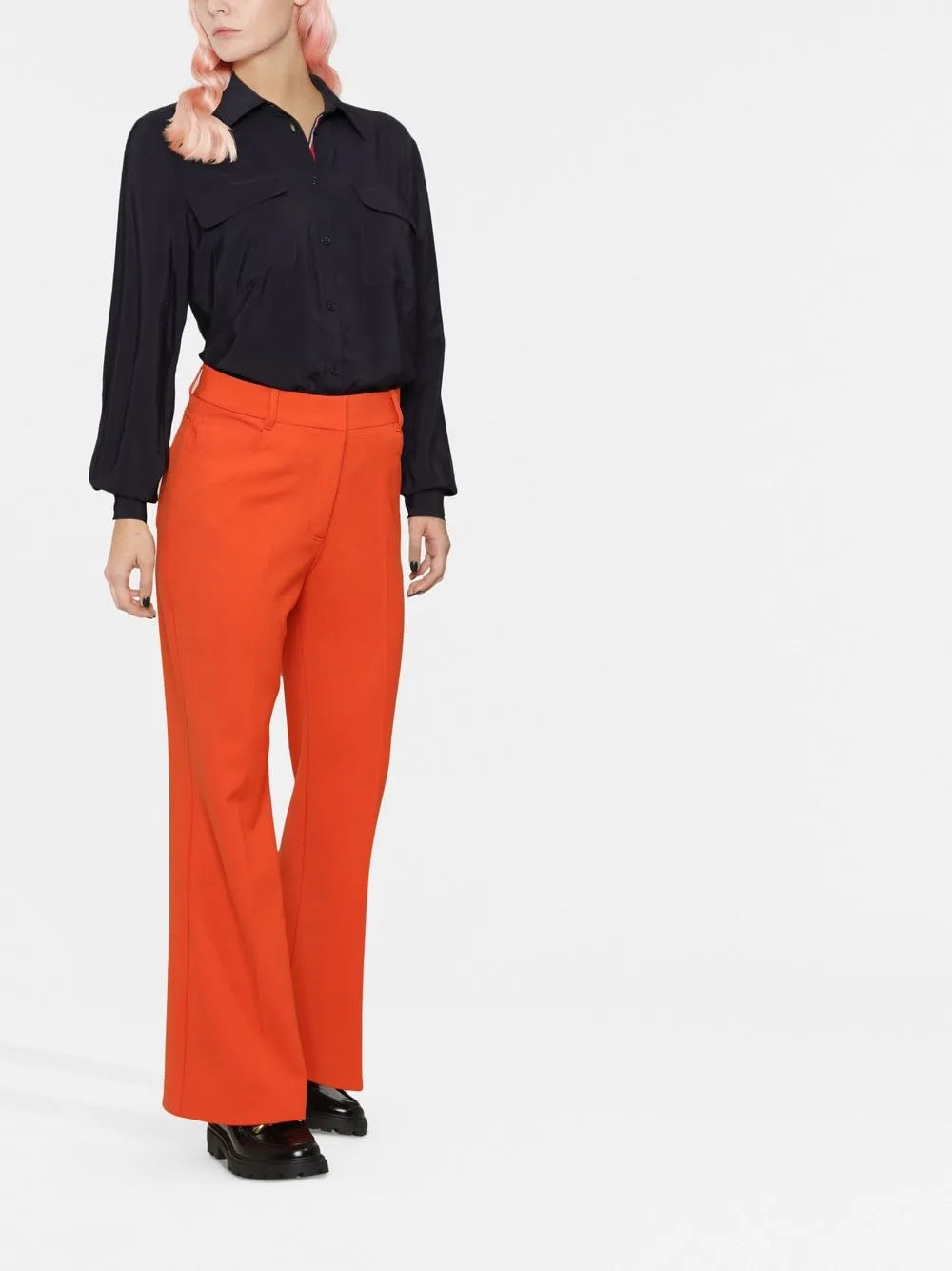 Long-Sleeved Buttoned-Up Shirt