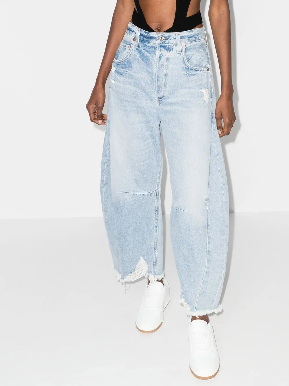 Horseshoe Wide-Leg Jeans