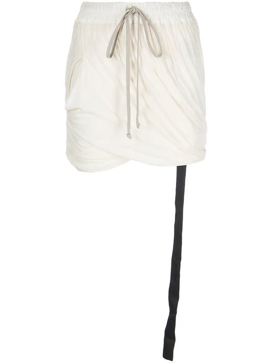 Drawstring-Fastening Shorts