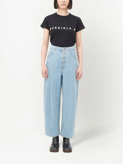 Mid-Rise Cropped Jeans