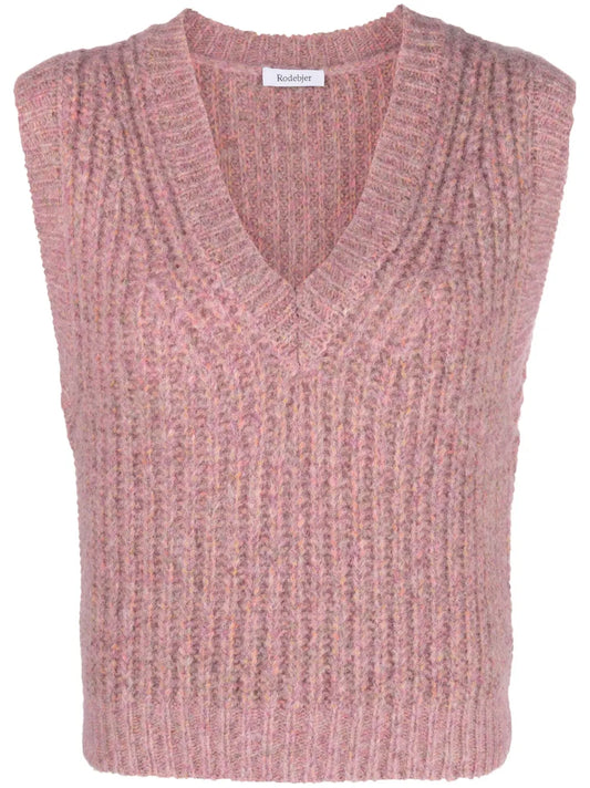 Chunky-Knit Sleeveless Vest