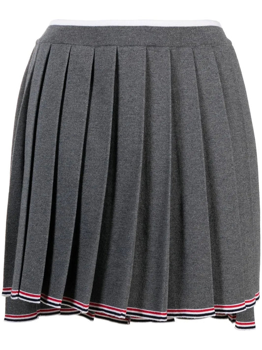 High-Low Hem Pleated Skirt