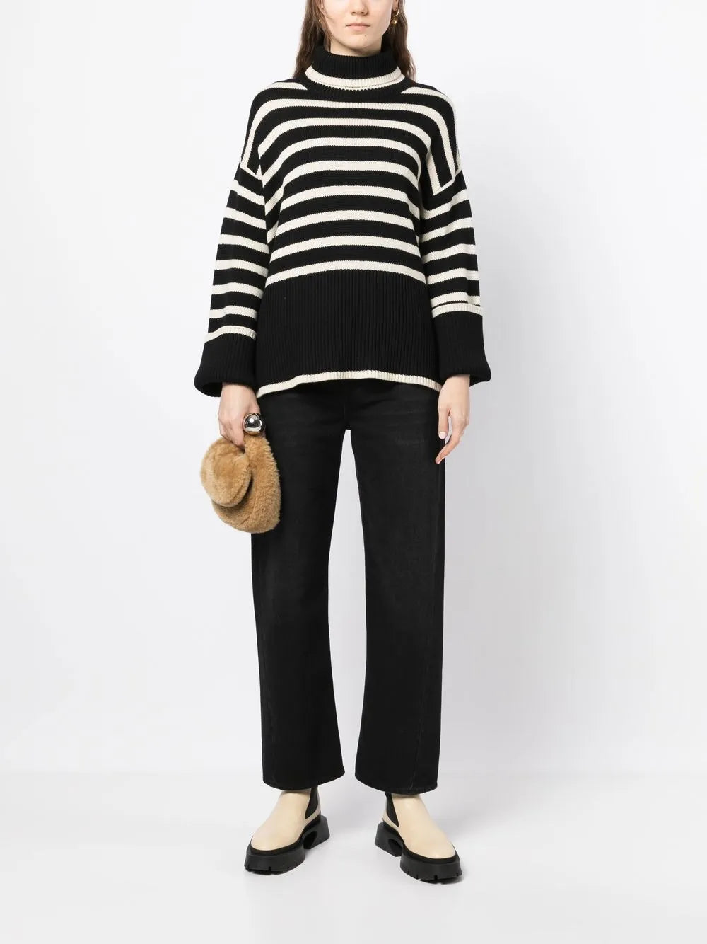 Twisted Seam Wide-Leg Jeans