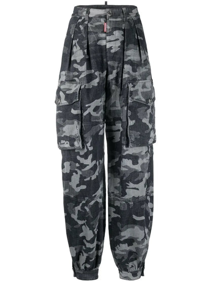 Camouflage-Print Cargo Trousers