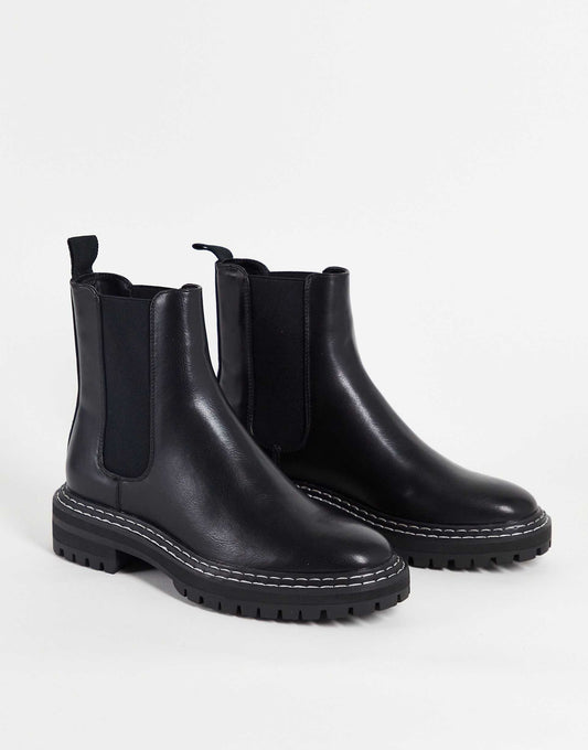 Chelsea Boot With Contrast Stitch