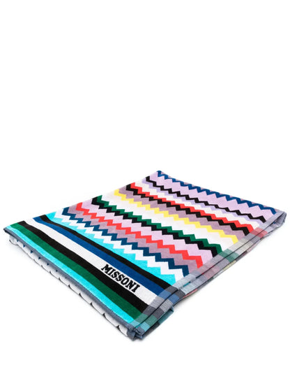 Zig Zag-Patterned Beach Towel