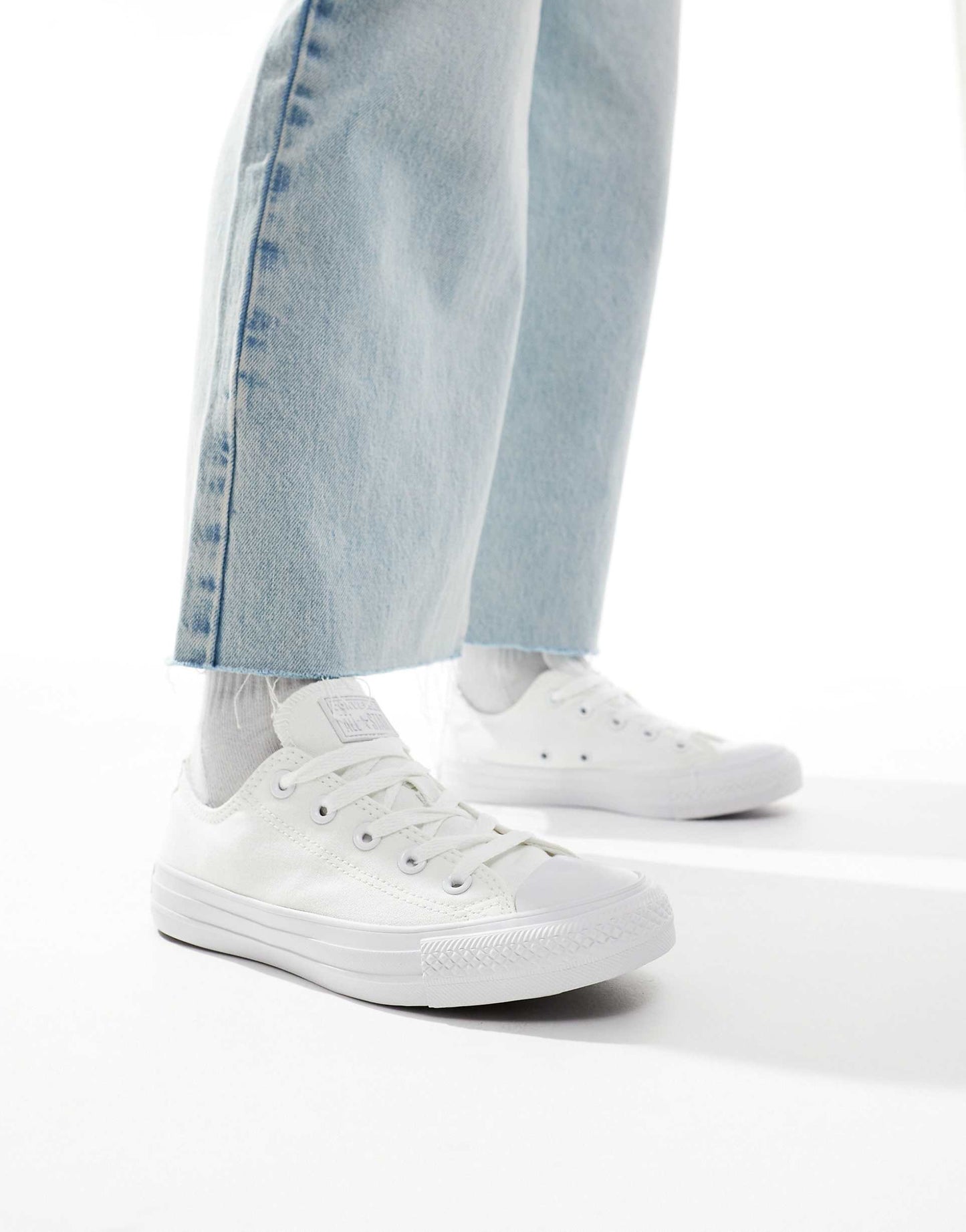 Chuck Taylor All Star Ox Trainers