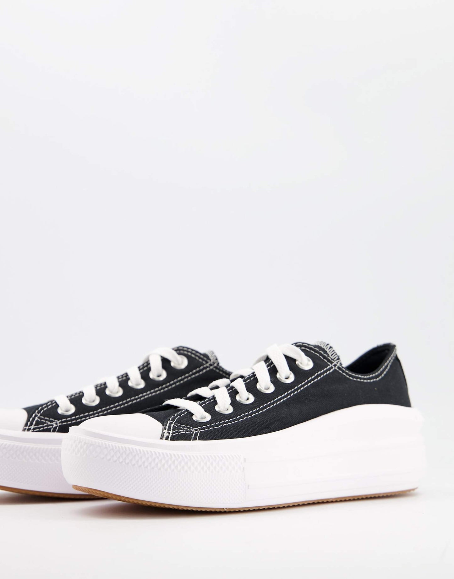 Chuck Taylor All Star Move Ox Trainers