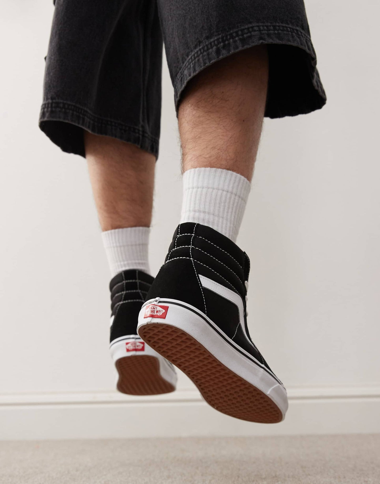 Sk8-Hi Sneakers