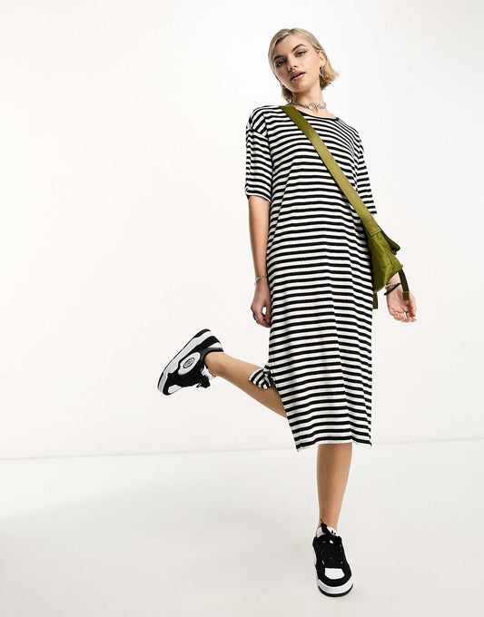Midi T-Shirt Dress
