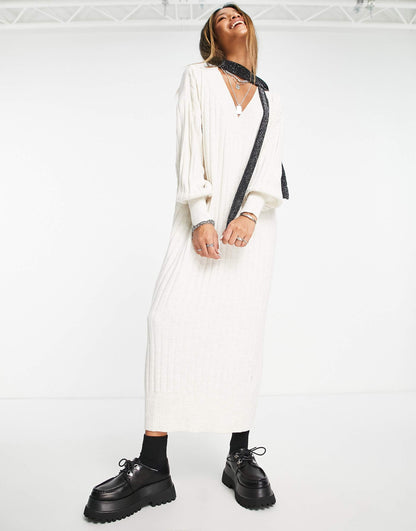 Knitted V Neck Maxi Dress
