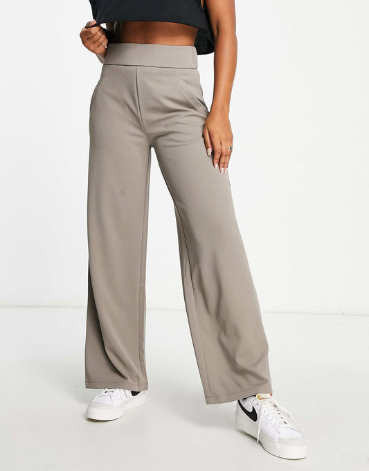 Wide Leg Tailored Trousers