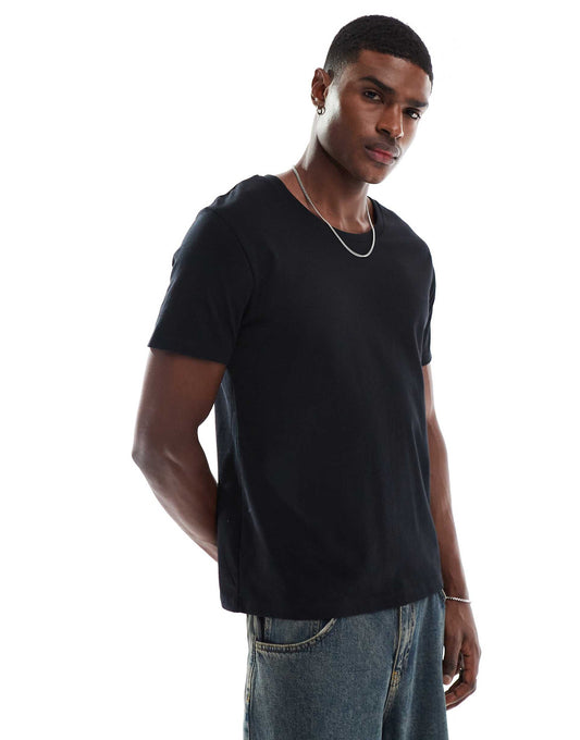 Essential Scoop Neck T-Shirt