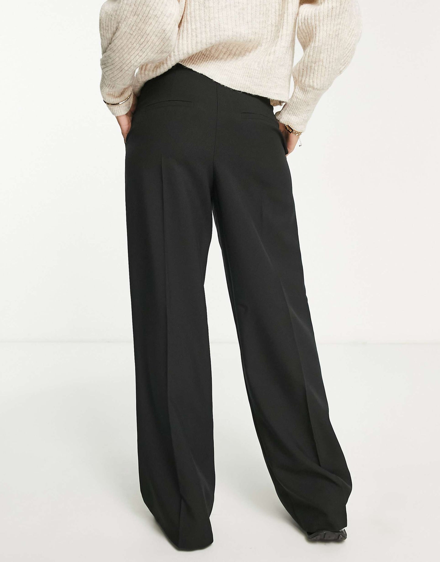 Wide Leg Tailored Trouser