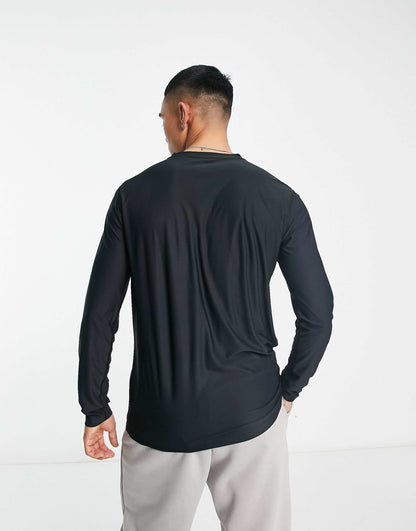 Training 24/7 Tech Long Sleeve Top
