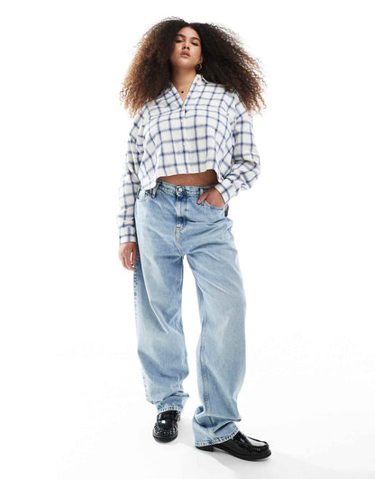 Plus Cropped Long Sleeve Shirt