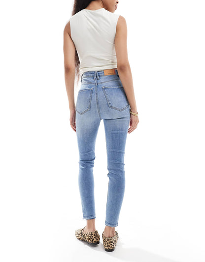 Petite Super High Waist Skinny Jean