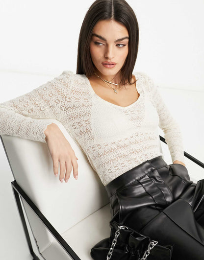 V-Neck Lace Long Sleeved Top