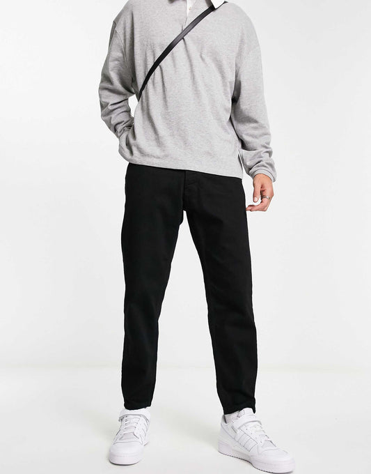 Standard Fit Jeans
