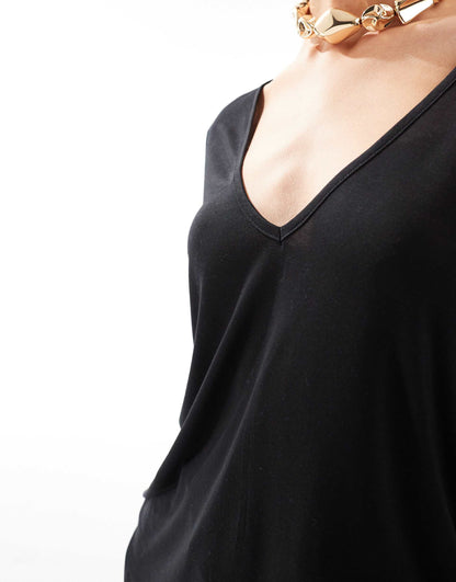 Relaxed V Neck T-Shirt