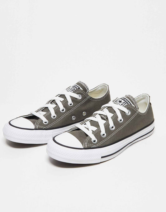 Chuck Taylor All Star Ox Trainers