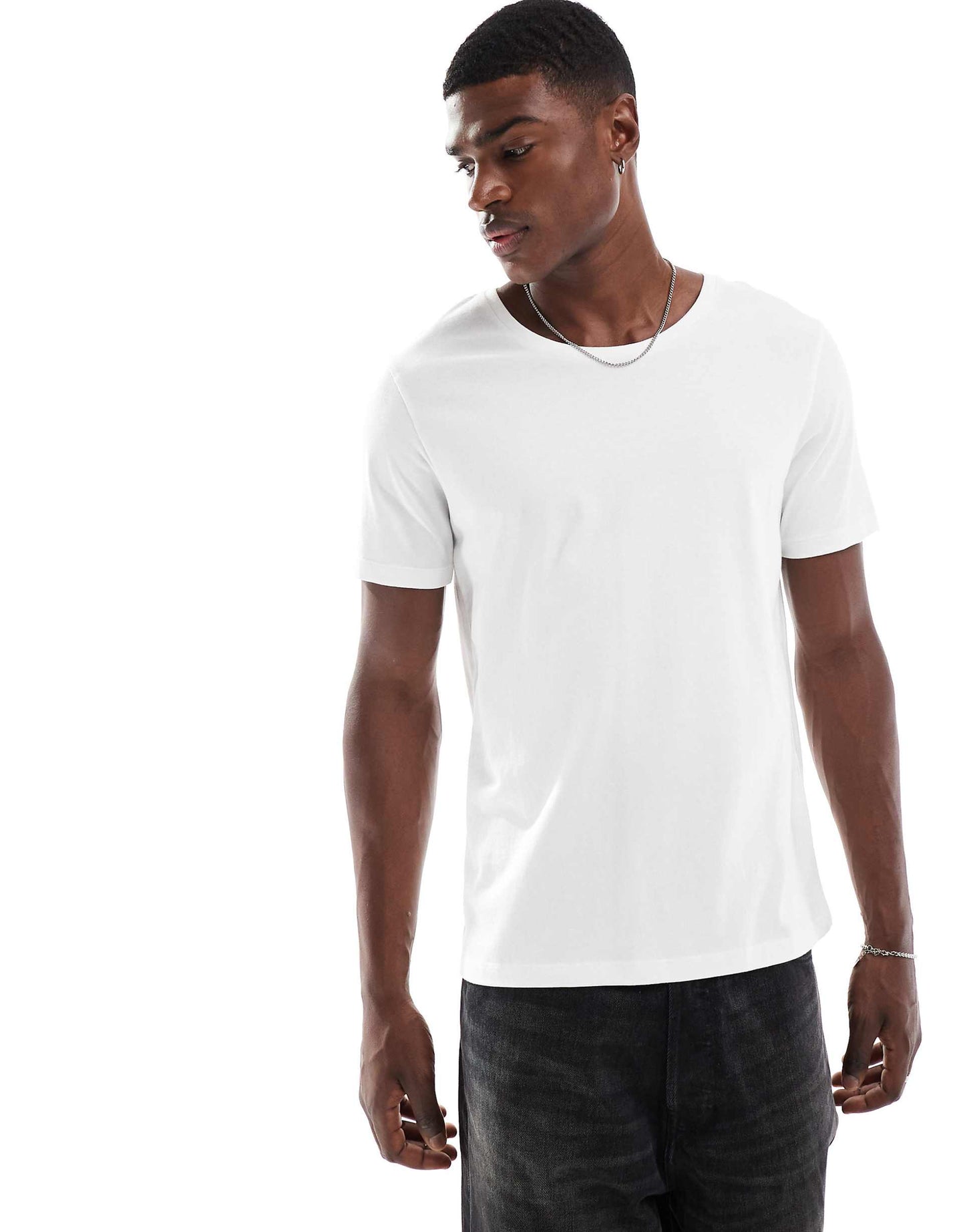 Essential Scoop Neck T-Shirt