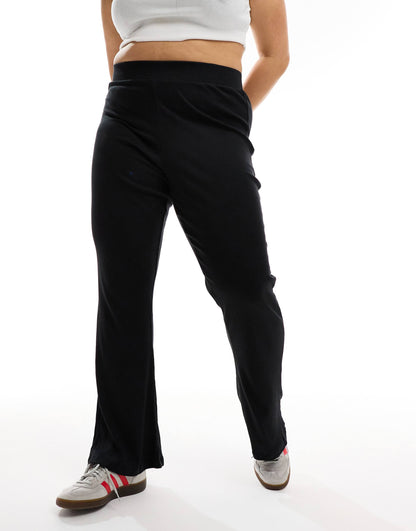 Curve Flare Trousers
