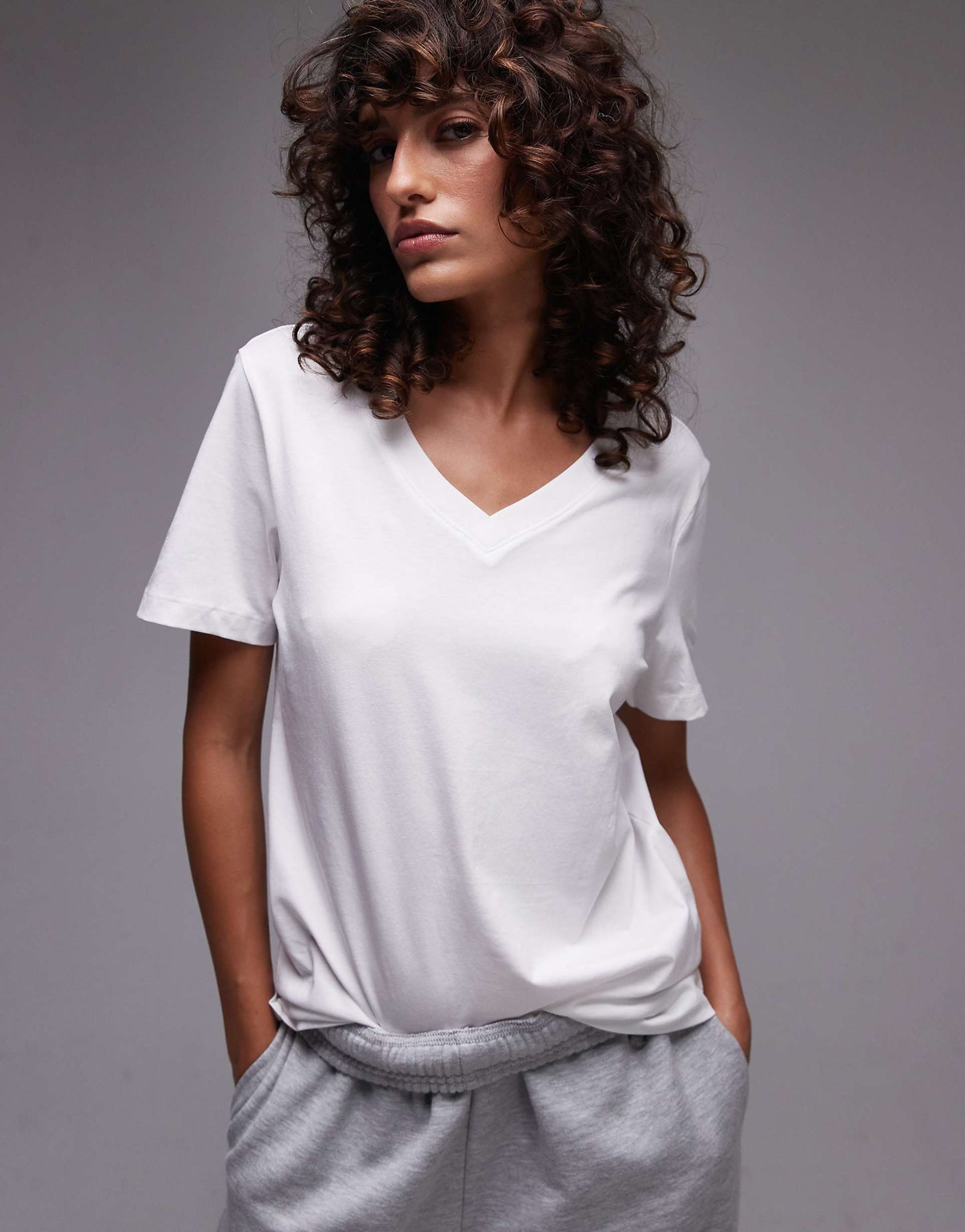 Femme V Neck T-Shirt With Short Sleeves