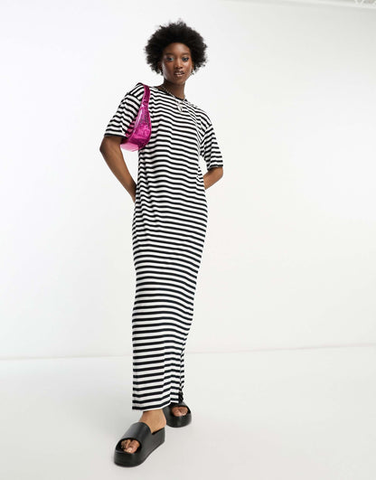 Maxi T-Shirt Dress