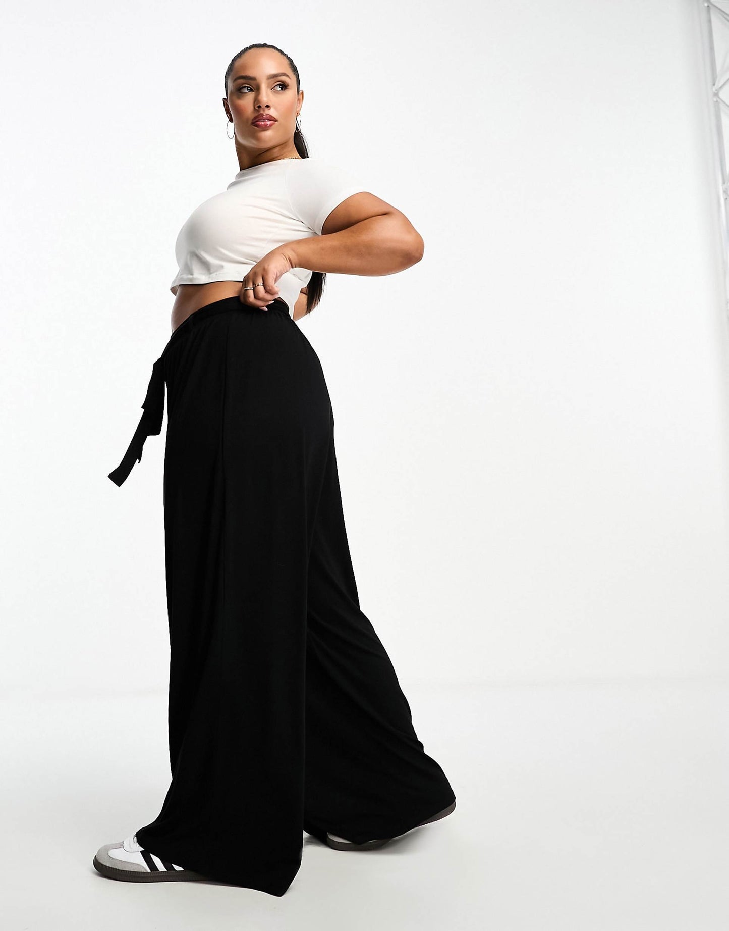 Curve Tie Belt Wide Leg Trouser