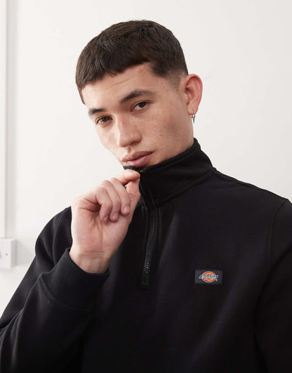 Oakport 1/4 Zip Sweatshirt