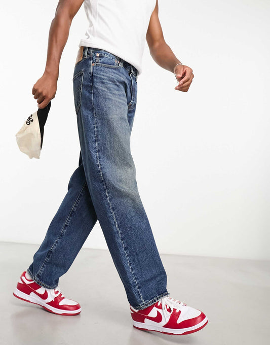 568 Stay Loose Jeans