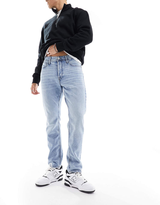 Essentials Chris Straight Jean Light Wash Blue