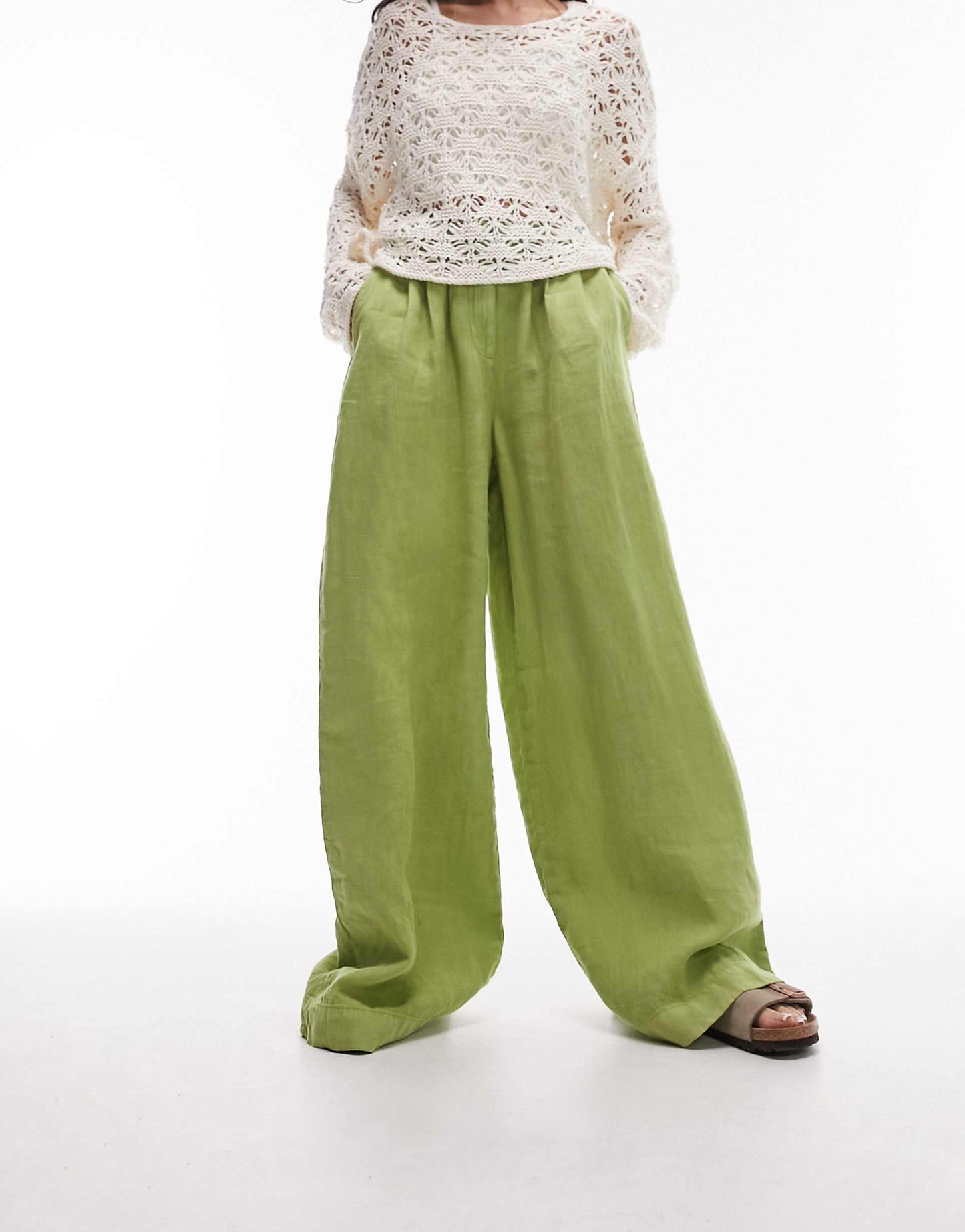 Super Wide Leg Pleated Linen Trouser