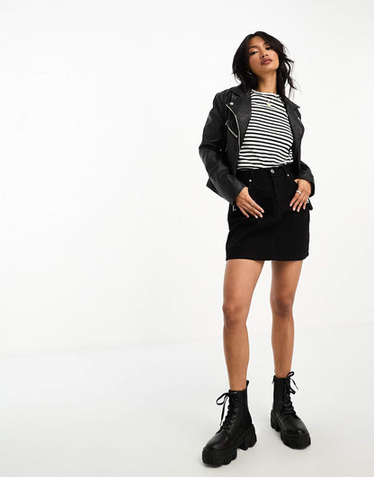 Lettuce Edge Long Sleeved Ribbed Top