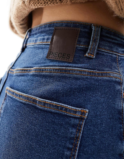 Kesia Mom Jeans