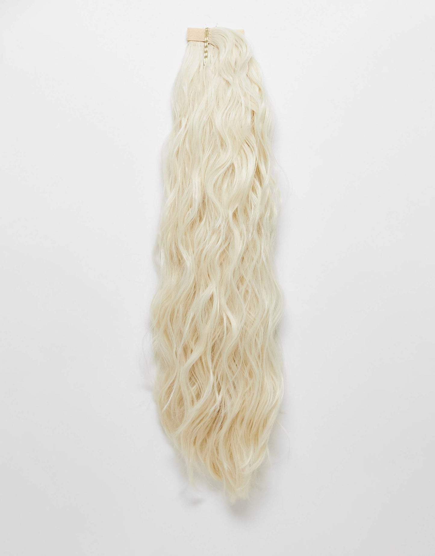 Grande 26' Textured Wave Wraparound Pony
