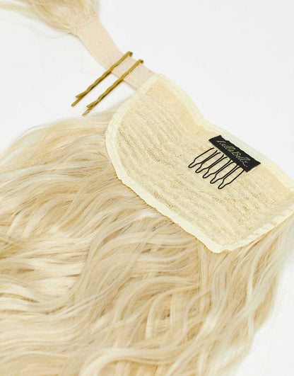 Grande 26' Textured Wave Wraparound Pony